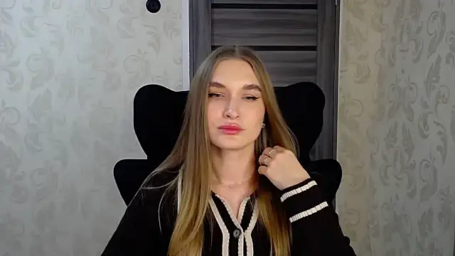 AnyaSmack online show from December 20, 2025, 5:09 pm