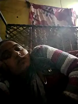 Snapshot of Pooja_hote chatting on December 3, 2025, 3:32 pm Pooja hote online show from December 3, 2025, 3:32 pm