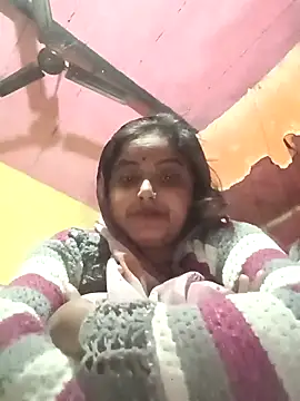 Snapshot of Pooja_hote chatting on December 15, 2025, 10:58 pm Pooja hote online show from December 15, 2025, 10:58 pm