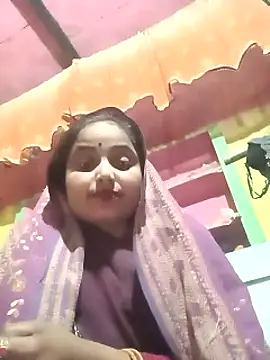 Snapshot of Pooja_hote chatting on December 21, 2025, 4:47 pm Pooja hote online show from December 21, 2025, 4:47 pm