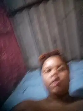 Pretinha021bxd online show from November 25, 2025, 1:27 am