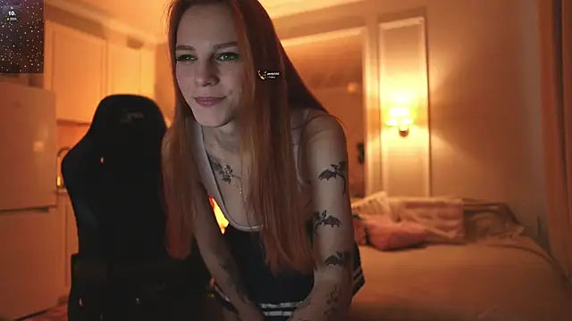  alice meyss  online show from November 26, 2025, 9:43 am