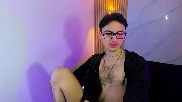 Snapshot of Im_Dayros chatting on December 14, 2025, 3:34 am Im Dayros online show from December 14, 2025, 3:34 am