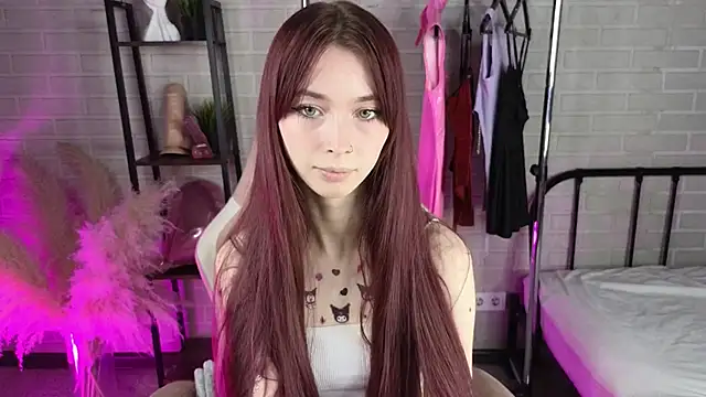 Snapshot of miiss_jessica chatting on December 5, 2025, 1:36 am miiss jessica online show from December 5, 2025, 1:36 am