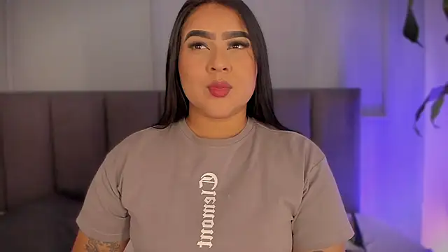 Snapshot of alejandrarojas_ chatting on August 6, 2026, 7:27 pm alejandrarojas online show from August 6, 2026, 7:27 pm