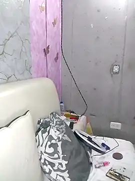 KiaracCastilo online show from November 27, 2025, 11:29 pm