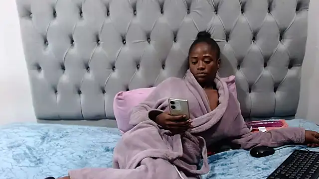 SexyAdelexx online show from February 3, 2026, 2:53 am