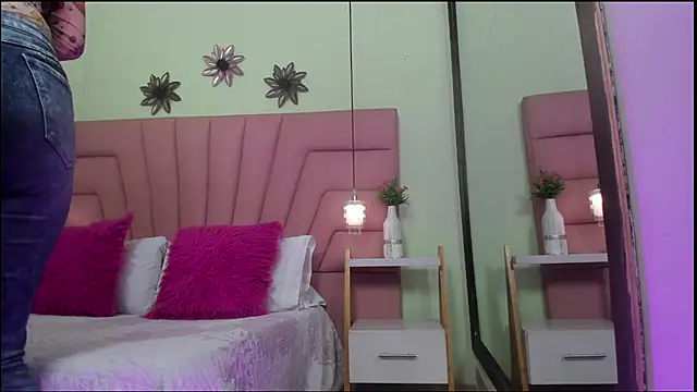 Ambar85 online show from March 20, 2026, 11:04 am