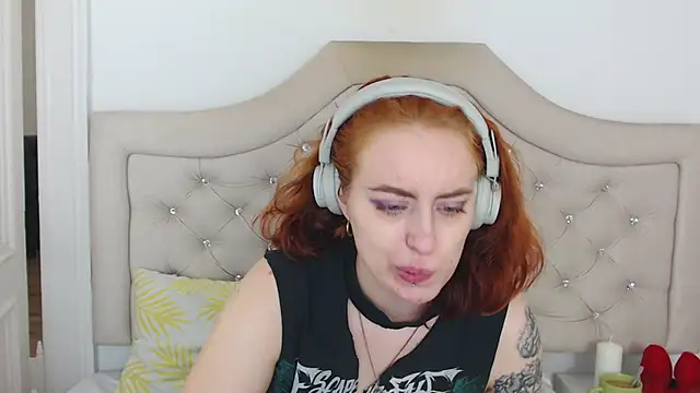 RubyBigBoobs online show from November 26, 2025, 4:52 pm