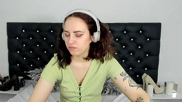 Snapshot of RubyBigBoobs chatting on February 22, 2026, 2:37 pm RubyBigBoobs online show from February 22, 2026, 2:37 pm