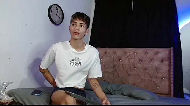 ALEXX BOOY online show from December 21, 2025, 9:33 pm