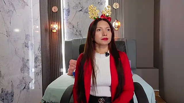 Cloe16  online show from December 18, 2025, 1:33 am