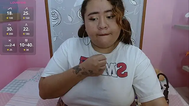 Danna Keys online show from November 26, 2025, 6:42 pm