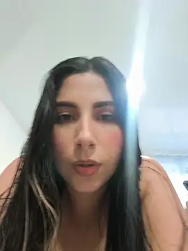 Catalina ramos online show from May 4, 2026, 9:00 pm