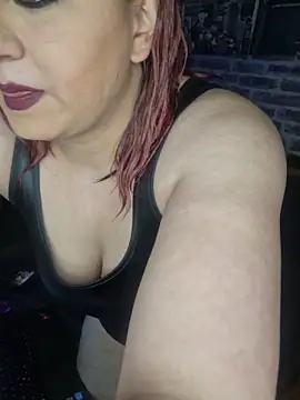 Snapshot of SquirtPassion1995 chatting on April 3, 2026, 7:45 pm SquirtPassion1995 online show from April 3, 2026, 7:45 pm