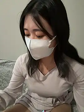 Minagi Shizuku online show from December 20, 2025, 8:43 am