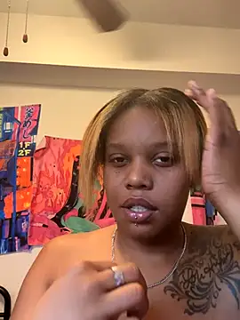 Goldenmami online show from December 21, 2025, 6:48 pm