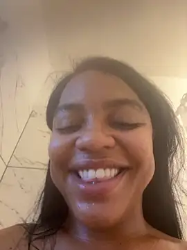 Snapshot of xoeewinters chatting on November 24, 2025, 2:17 pm xoeewinters online show from November 24, 2025, 2:17 pm