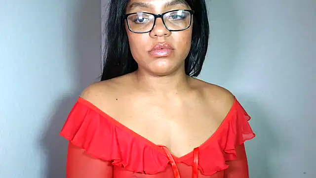 Snapshot of xoeewinters chatting on December 22, 2025, 5:04 am xoeewinters online show from December 22, 2025, 5:04 am