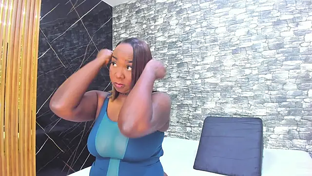 Snapshot of ZoeCollin chatting on December 5, 2025, 3:15 am ZoeCollin online show from December 5, 2025, 3:15 am