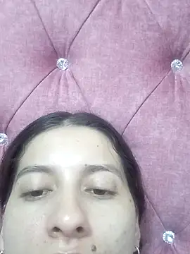 dulcecielo  online show from February 5, 2026, 3:22 am