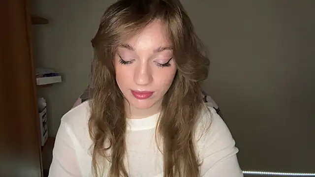 Alisa baby fox online show from February 21, 2026, 8:59 am