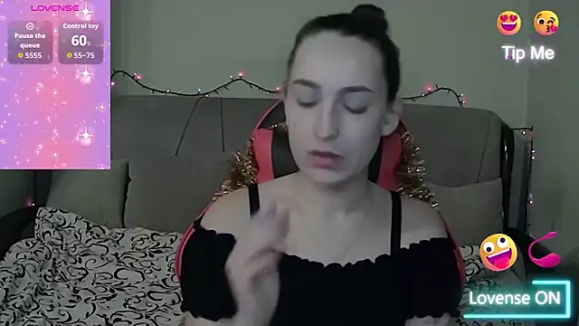 Star Kate online show from December 17, 2025, 5:19 pm