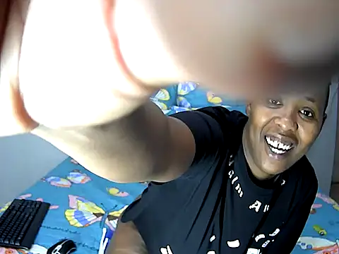 SexyCurves9 online show from November 28, 2025, 9:12 am