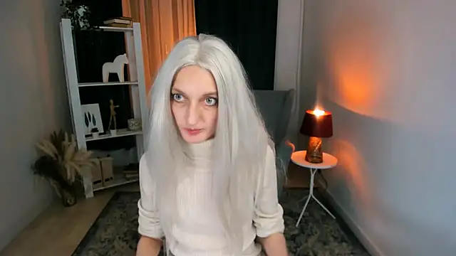 ViktoriaClark online show from December 15, 2025, 10:41 am