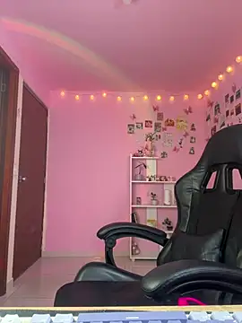 Davne  online show from March 20, 2026, 9:41 pm