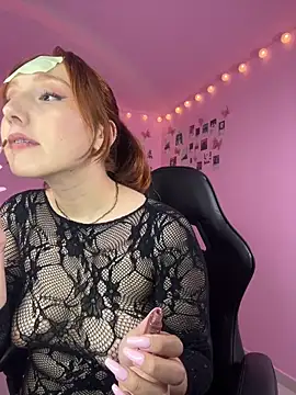 Davne  online show from April 28, 2026, 10:37 pm