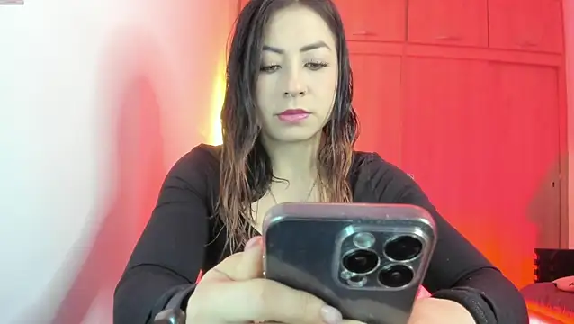 MaddieHunter online show from June 22, 2026, 12:46 pm