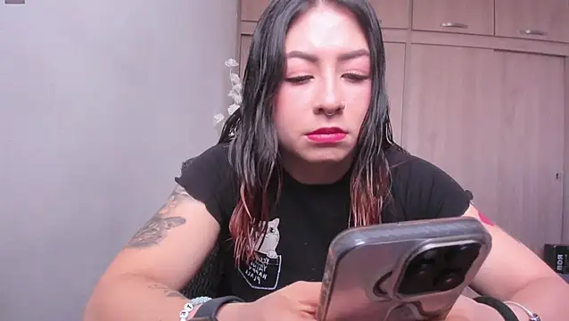 MaddieHunter online show from July 26, 2026, 3:30 pm