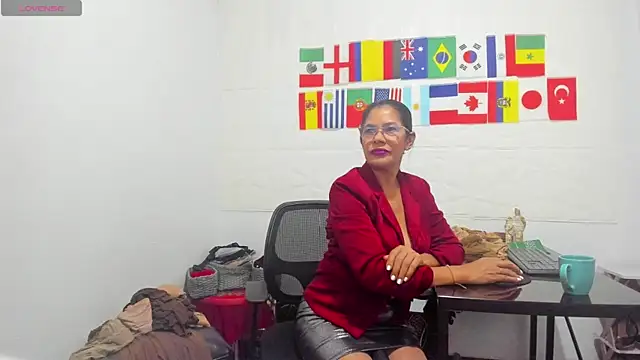 Miss clarepocahose online show from June 17, 2026, 2:14 am