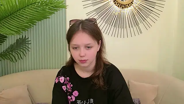 Samantha Martines online show from March 28, 2026, 8:19 pm