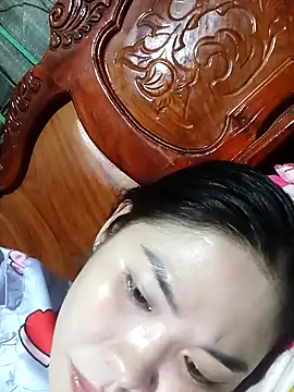 Lin-kute98 online show from May 4, 2026, 1:40 pm