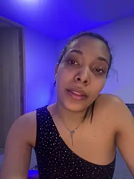 KarolRojas 22 online show from May 3, 2026, 3:34 am