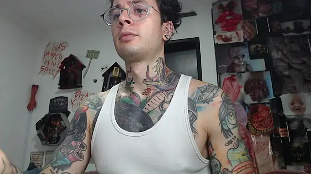 CryBoy13 online show from February 6, 2026, 5:23 am