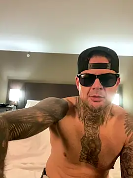 Snapshot of JSizzle13 chatting on December 2, 2025, 5:02 am JSizzle13 online show from December 2, 2025, 5:02 am