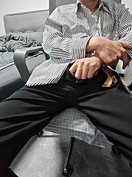 micai fengbei online show from January 7, 2026, 1:57 pm