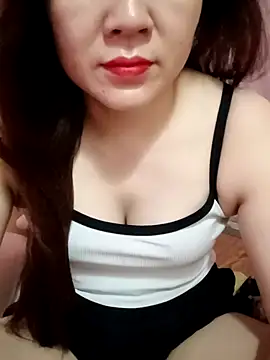 Snapshot of Lily-ross22 chatting on July 18, 2026, 3:16 pm Lily-ross22 online show from July 18, 2026, 3:16 pm