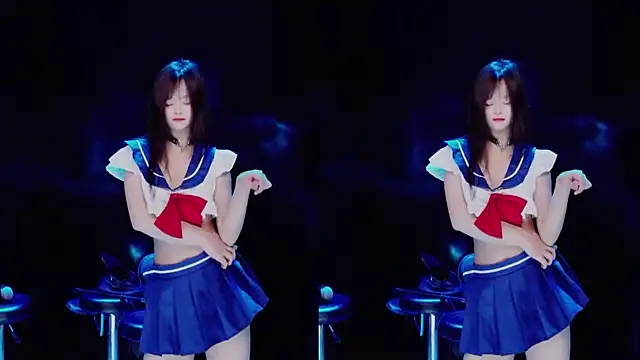 Starlight-010 online show from December 22, 2025, 7:22 pm