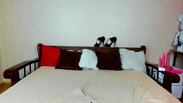 ReadheadSlut online show from January 15, 2026, 1:48 pm