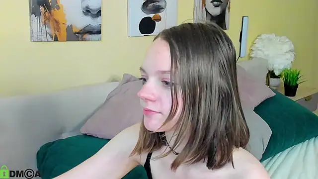 Olivia Riesz online show from April 9, 2026, 6:19 am