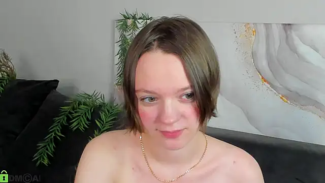 Olivia Riesz online show from April 21, 2026, 1:42 am