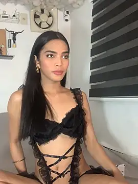 SexyPetiteAra online show from May 4, 2026, 6:59 pm