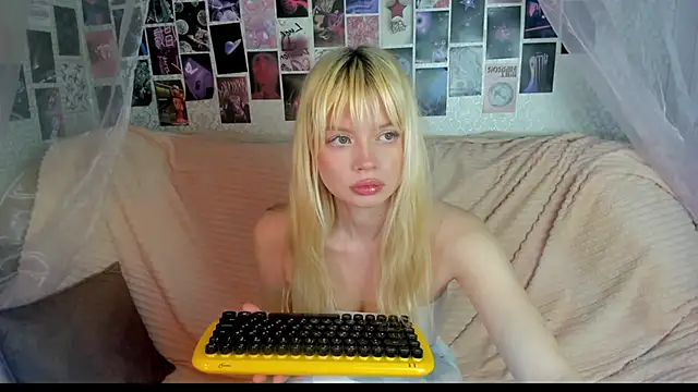 AlysaMeow online show from February 26, 2026, 10:25 am