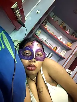 aarti03fb online show from June 12, 2026, 8:24 am