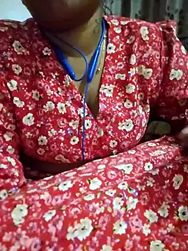 Tamil Smiley Queen online show from January 8, 2026, 6:21 pm