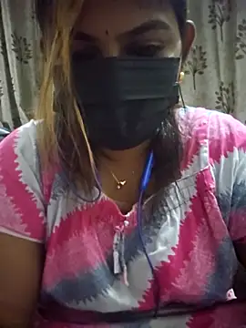 Tamil Smiley Queen online show from February 5, 2026, 7:18 pm